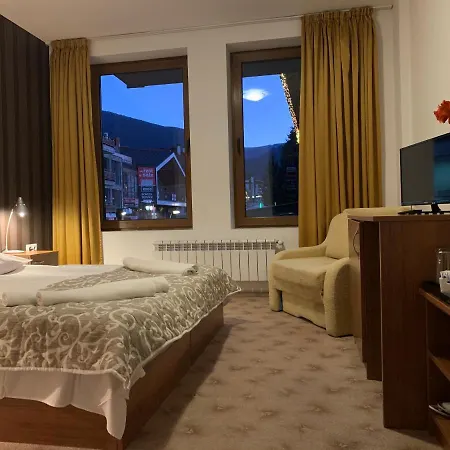 Stayinn Granat - Next To Gondola Lift