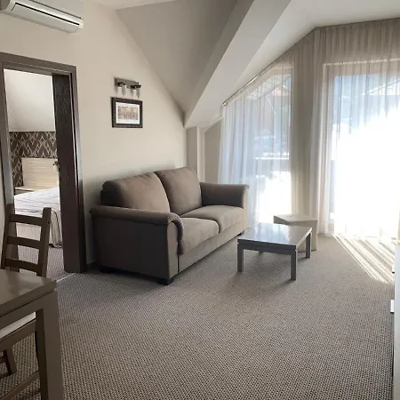 Stayinn Granat - Next To Gondola Lift